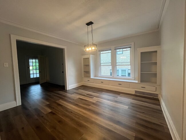 3265 E Overlook Rd, Unit 2