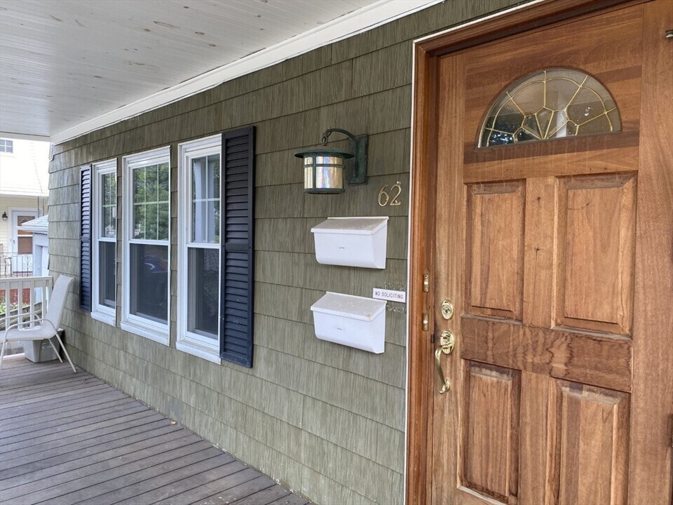 62 Freeman St in Arlington, MA - Building Photo