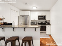 165 W 6th St, Unit 1 in Boston, MA - Building Photo - Building Photo