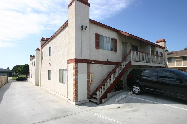 Sunrise Villas in Chula Vista, CA - Foto de edificio - Building Photo