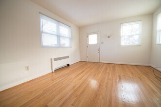 5511 Pimlico Rd in Baltimore, MD - Building Photo - Building Photo