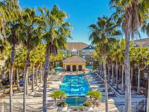 Seasons at Westchase in Tampa, FL - Building Photo - Building Photo