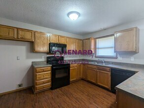 1209 W Belwood Ct in Nixa, MO - Building Photo - Building Photo