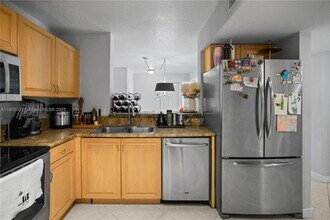 619 E Sheridan St in Dania Beach, FL - Building Photo - Building Photo
