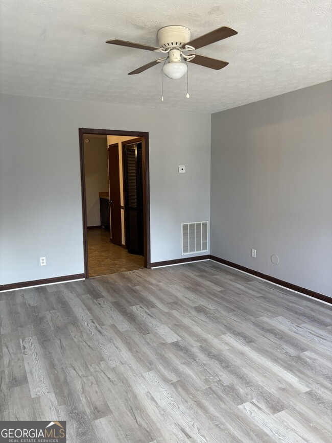 1048 Green Valley Dr NW in Conyers, GA - Building Photo - Building Photo