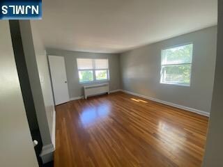 308 B E Ter in Hasbrouck Heights, NJ - Foto de edificio - Building Photo