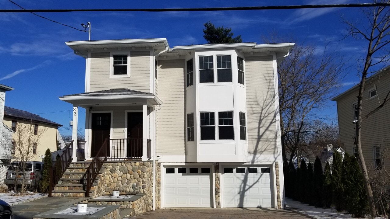 DeVoe Elite in Dobbs Ferry, NY - Foto de edificio