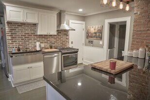 37 Argyle Ave in West Hartford, CT - Building Photo