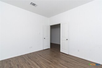 9101 Daisy Cutter Crossing in Georgetown, TX - Building Photo - Building Photo