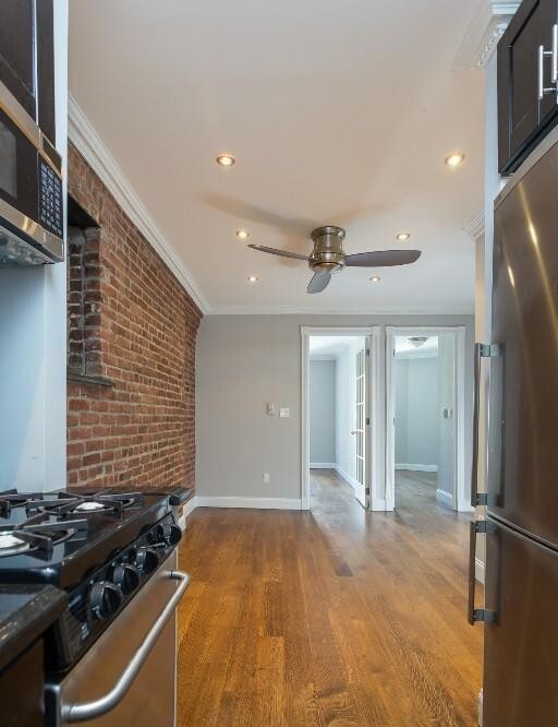 437 W 53rd St in New York, NY - Building Photo - Building Photo