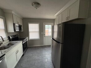 4729 Bancroft Ave in Lincoln, NE - Foto de edificio - Building Photo