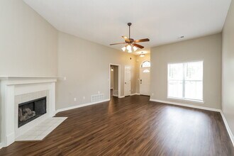 13268 Sandbourne S in Olive Branch, MS - Building Photo - Building Photo