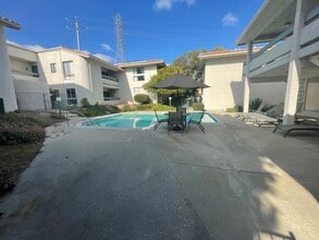 2304 Altisma Way in Carlsbad, CA - Building Photo - Building Photo