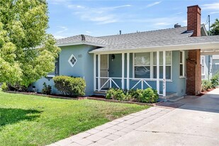 5942 Birch St in Riverside, CA - Building Photo