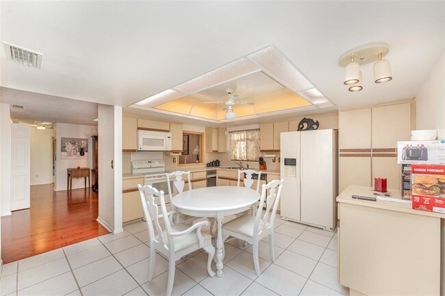 4240 Creekwood Ln in Mulberry, FL - Foto de edificio - Building Photo