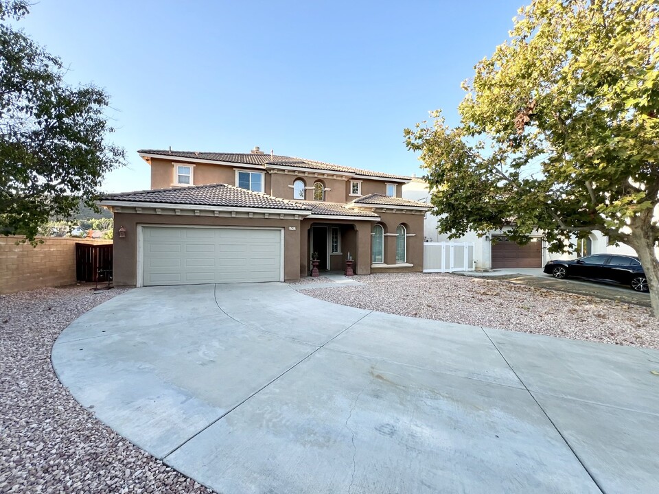 27413 Yellowwood Way in Murrieta, CA - Building Photo