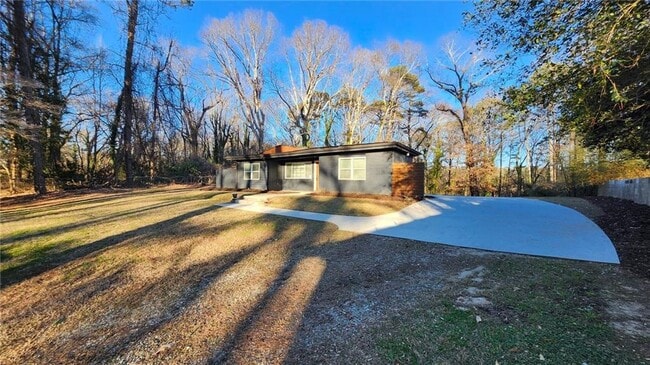 1786 Stanton Rd SW in Atlanta, GA - Building Photo - Building Photo