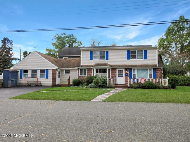 15 Ridge Ave in Manasquan, NJ - Building Photo - Building Photo