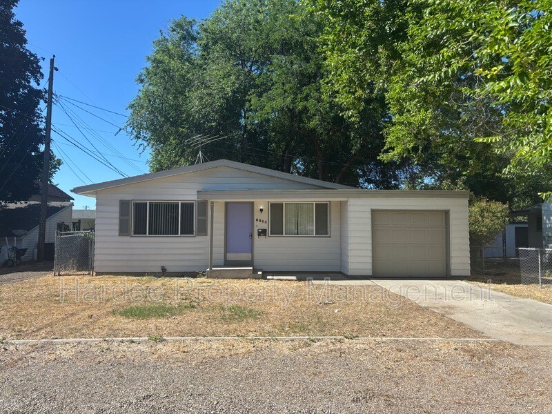 1109 W Dundee St in Boise, ID - Building Photo