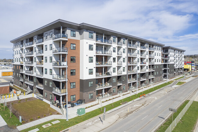 Plaza Apartments in Calgary, AB - Building Photo - Building Photo