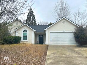 10173 Commons Crossing in Jonesboro, GA - Building Photo - Building Photo