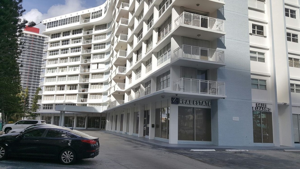 Imperial Towers North in Hallandale Beach, FL - Foto de edificio