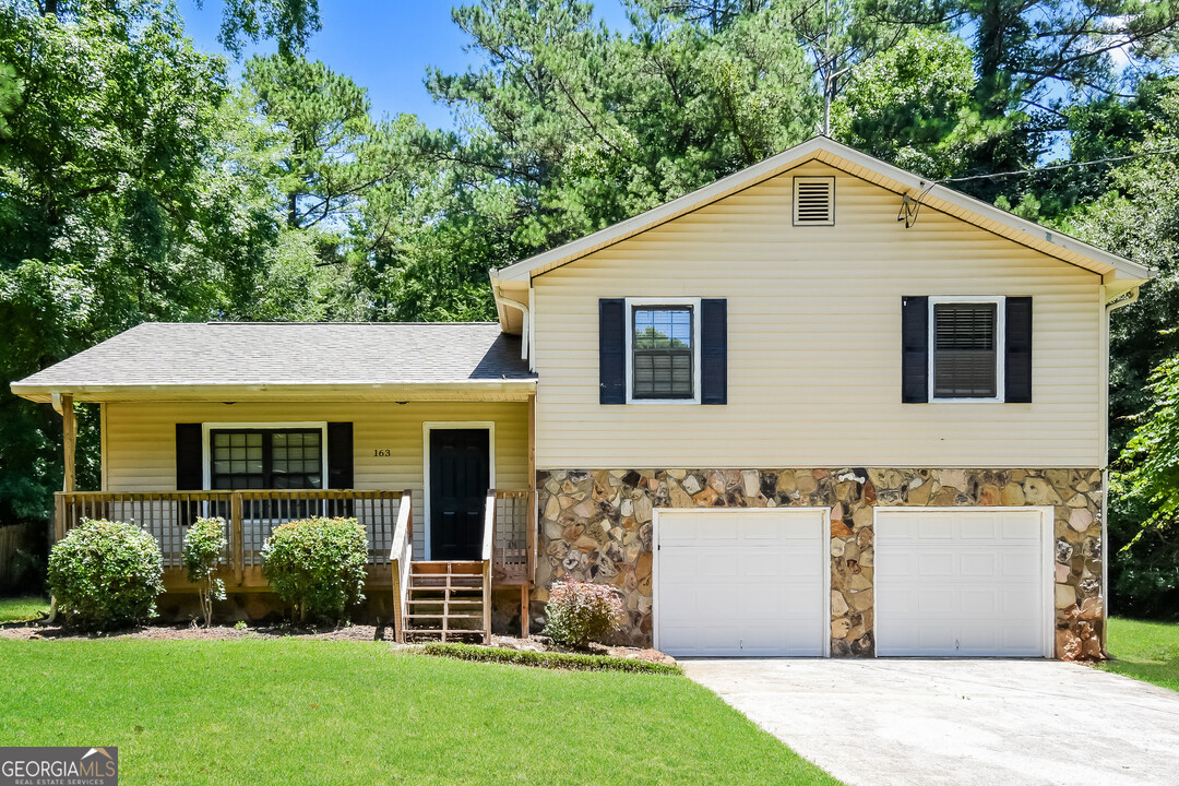 163 Springvalley Cir in Stockbridge, GA - Building Photo