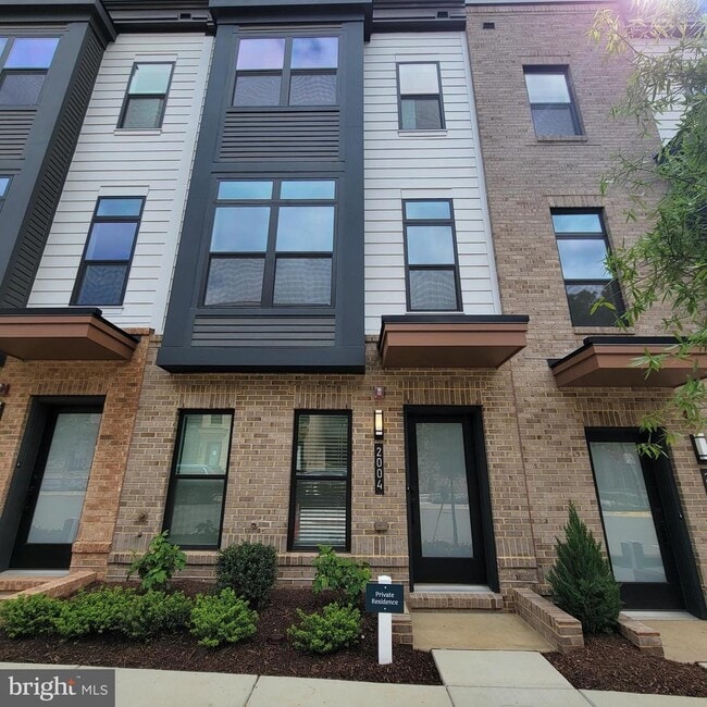 property at 2004 Tysons Ridgeline Rd