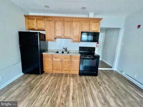 5900 Market St in Philadelphia, PA - Building Photo - Building Photo