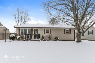 615 Kenwood Pl in Trenton, OH - Building Photo