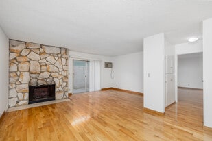 Rose Kelton Apartments in Los Angeles, CA - Building Photo