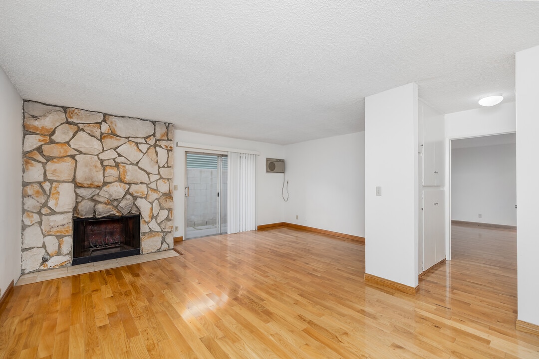 Rose Kelton Apartments in Los Angeles, CA - Foto de edificio