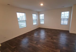 192 Goldenrod Dr in Elgin, IL - Foto de edificio - Building Photo