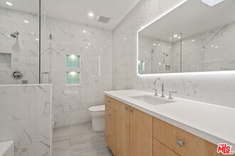 2541 Stoner Ave in Los Angeles, CA - Building Photo - Building Photo