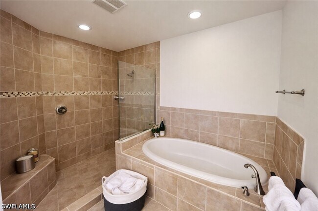 property at 2547 Marquesa Royale Ln