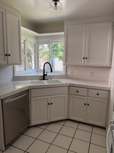 1430 W Locust St in Lodi, CA - Building Photo - Building Photo