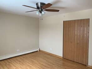 17220 71st Ave in Tinley Park, IL - Foto de edificio - Building Photo