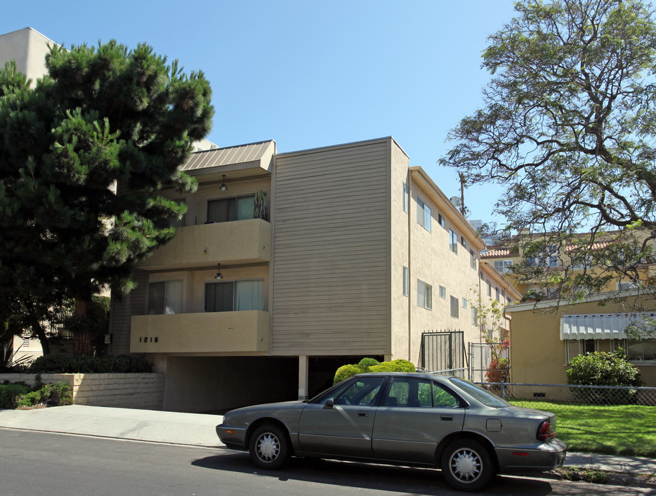 1216 Brockton Ave in Los Angeles, CA - Building Photo