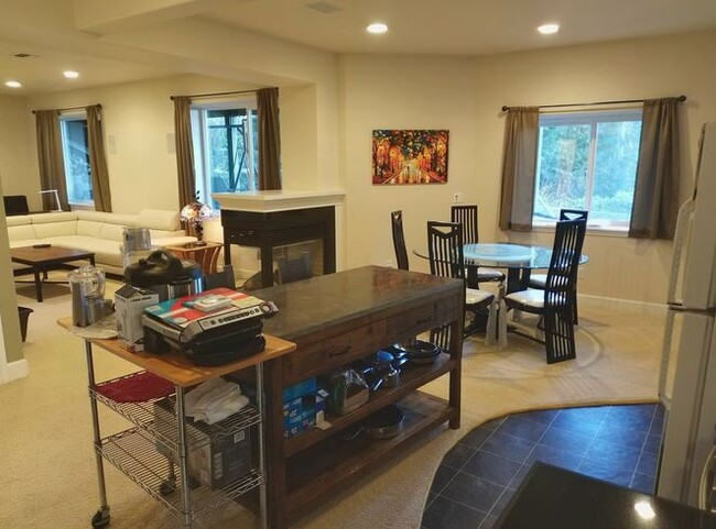 13158 Sunset Ln, Unit Apt for Rent