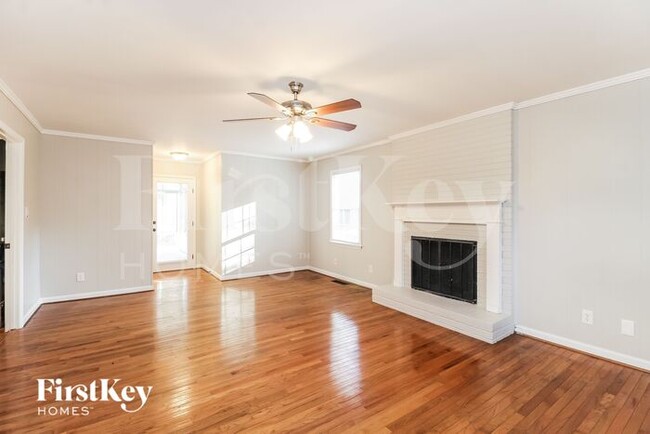 3012 Wellingford St in High Point, NC - Building Photo - Building Photo