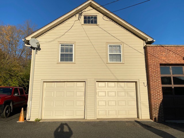 511 Main St S, Unit Woodbury Apartment in Woodbury, CT - Building Photo - Building Photo