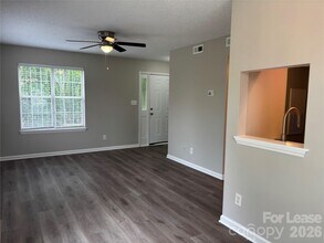 1000 Mt Holly-Huntersville Rd in Charlotte, NC - Building Photo - Building Photo