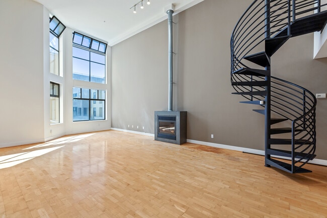 125 Gilbert St in San Francisco, CA - Building Photo - Building Photo
