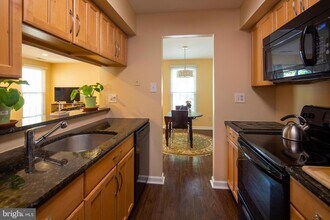 12 Meadow Ln, Unit 1B in New Hope, PA - Foto de edificio - Building Photo