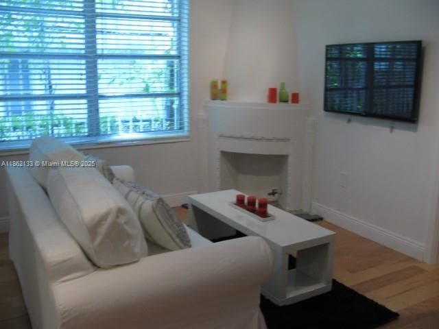 1525 Meridian Ave in Miami Beach, FL - Building Photo