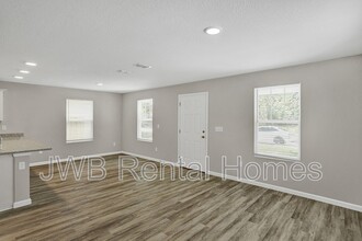 725 Pippin St in Jacksonville, FL - Building Photo - Building Photo