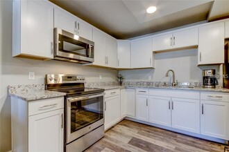 51 Island Way in Clearwater, FL - Building Photo - Building Photo
