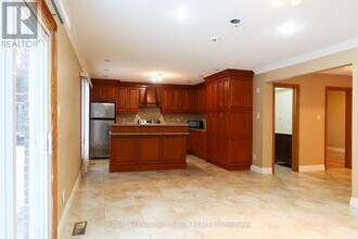 56 Francis St in Vaughan, ON - Building Photo - Building Photo
