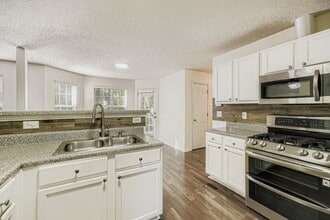 3104 Mineral Ridge Ln in Stone Mountain, GA - Foto de edificio - Building Photo