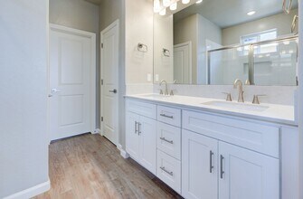 857 Halford Ln in Clovis, CA - Building Photo - Building Photo